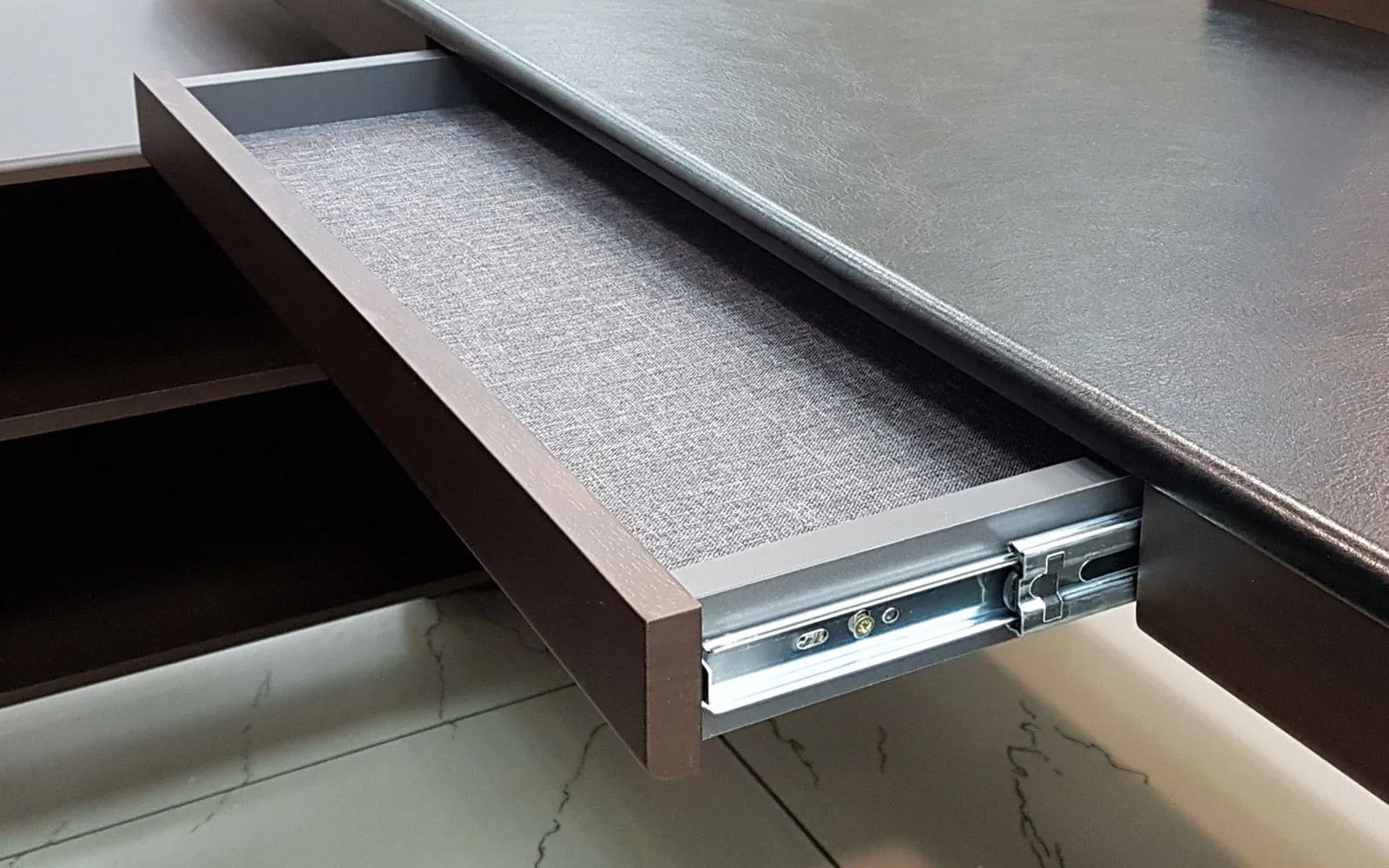 Стол руководителя SD-200.2N фото 3